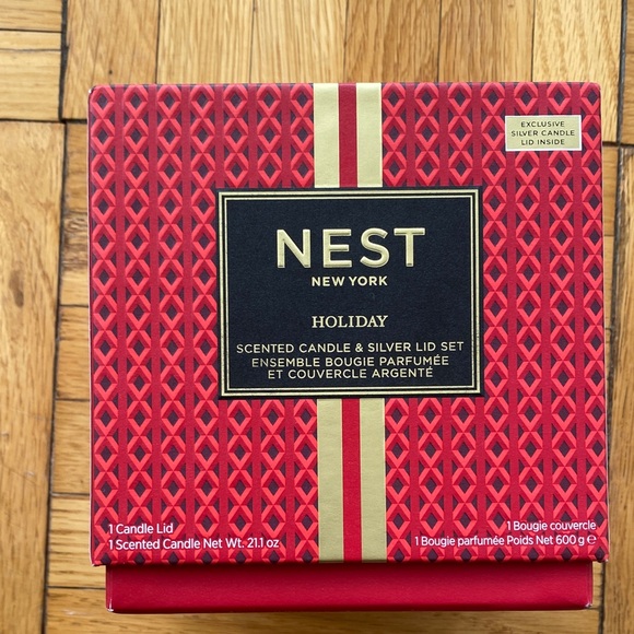 Nest Holiday 3-wick Scented Candle NWOT - Picture 1 of 8